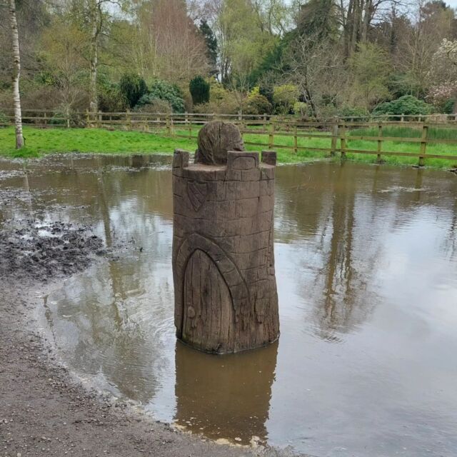 I could make a whole album of rainy day photos, we've had so much of it here in the UK this year 😄 

The weather is hopefully improving soon, but in case it doesn't, I've written a blog post containing ten family activities that are perfect for rainy days. Click on the link in my bio to check it out! 🌧☂️

#rainydays #familyactivitiesrainydays #muddypuddles #familyfun #familylife